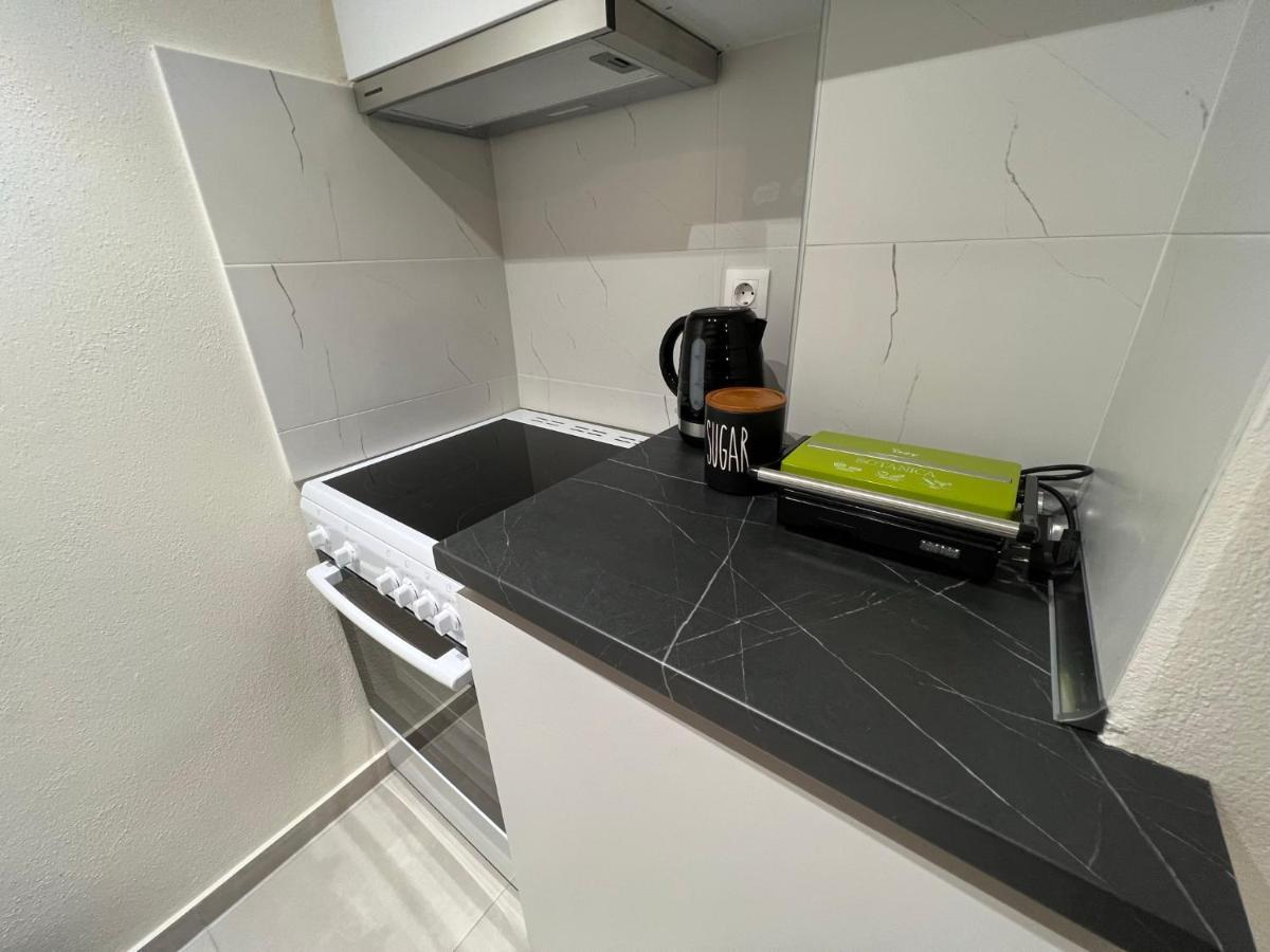 Cozy Corner Apartment อเล็กซานโดรโพลิส ภายนอก รูปภาพ